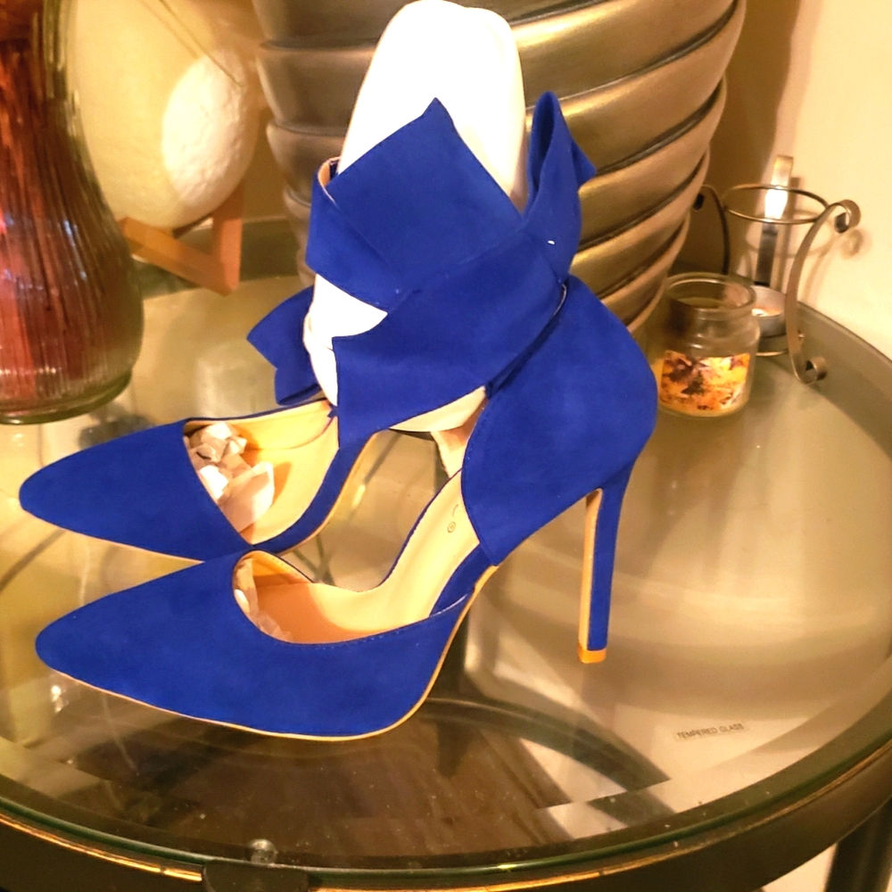 SALE Deleventh Gorgeous Elegant Heels Blue Sz- 8.5/39